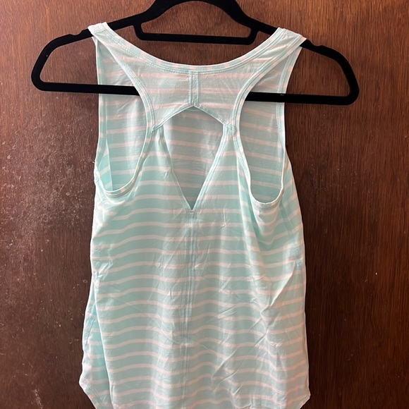 Ivivva tank. Size 14 - Picture 5 of 6